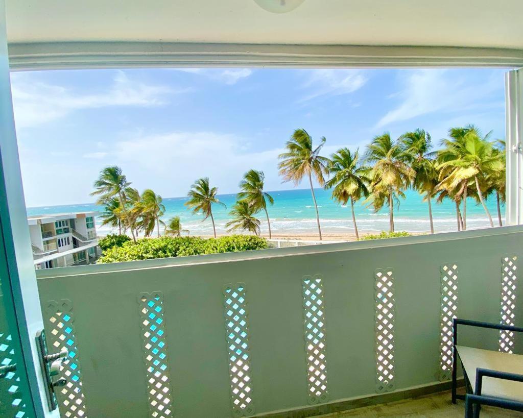Kasa Brisa Marina Ocean View Balcony Beachfront San Juan Exteriör bild